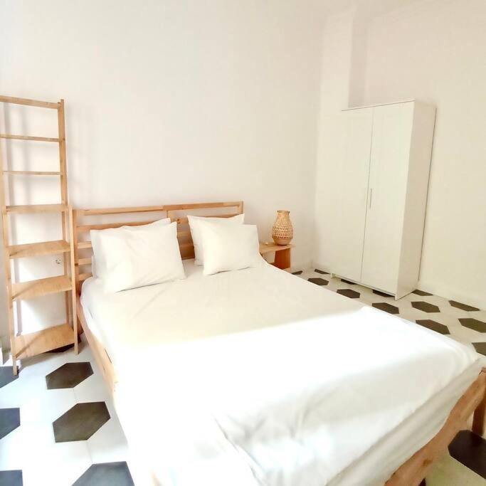Stylish City Flat Near Promenade Salonic Exterior foto